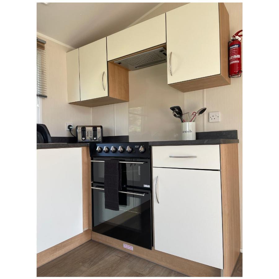 Cosy 3-Bed Caravan Combe Haven St Leonards On Sea Hollington  Exteriör bild